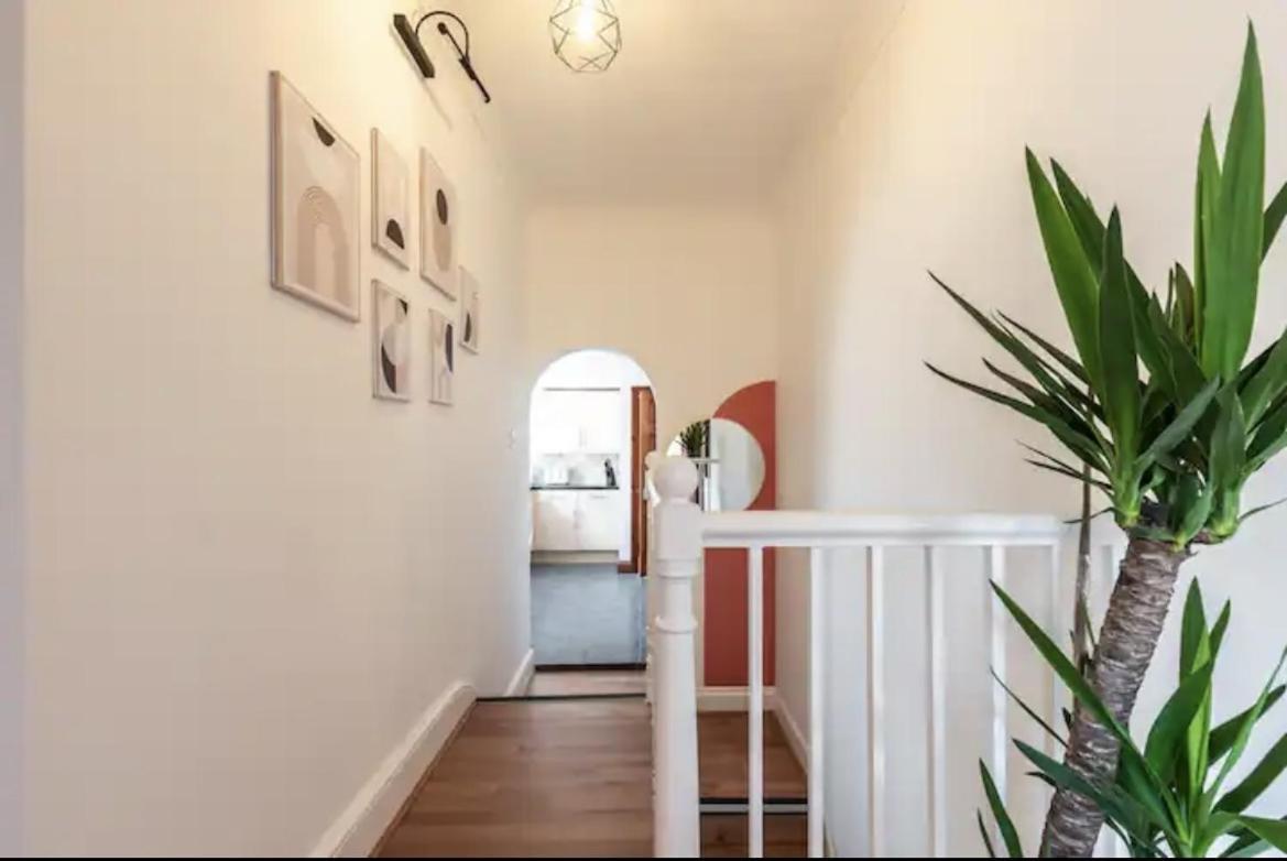 Metropolitan - 2 Bed, Private Parking Apartment, Great Commercial Home From Home Stay! Саутгемптон Экстерьер фото