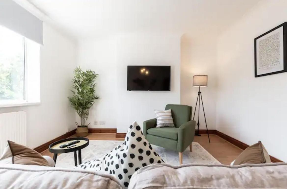 Metropolitan - 2 Bed, Private Parking Apartment, Great Commercial Home From Home Stay! Саутгемптон Экстерьер фото